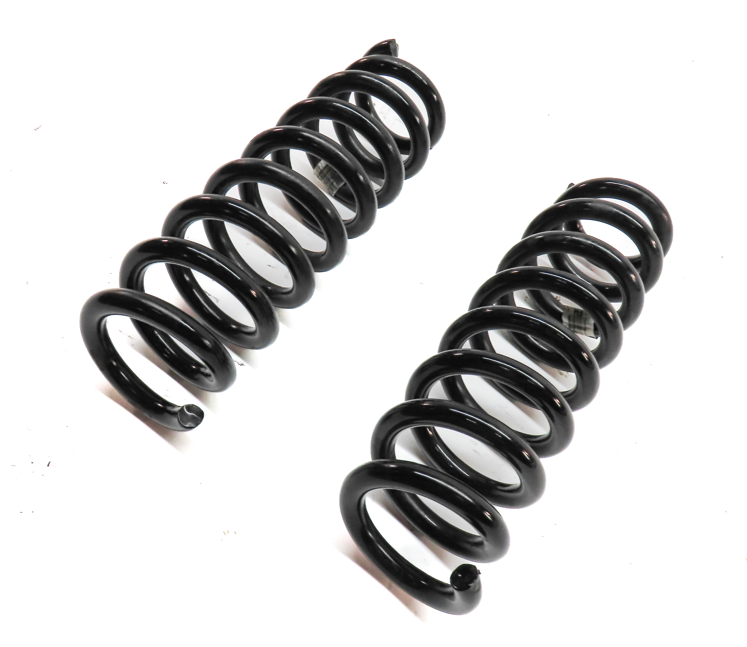 15-19 BMW 328iGT 330iGT 330E 330i (F30 F34) REAR LEFT RIGHT COIL SPRING SET-2 — exact item pictured